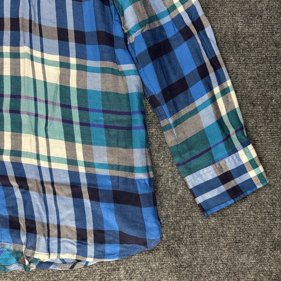 Talbots Shirt Womens Medium Blue Plaid Button Up Blouse Pocket Button Cuffs - Picture 2 of 9